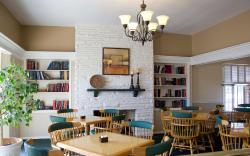 Rockford Alpine Inn & Suites