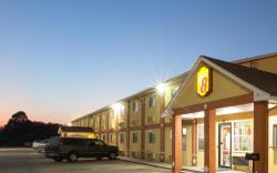 Super 8 By Wyndham Chickasha