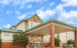 Super 8 By Wyndham Edmonton South