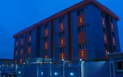 Six Diamond Hotel