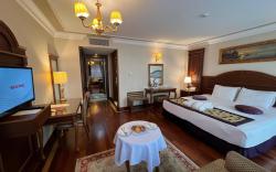 GLK PREMIER Regency Suites & Spa