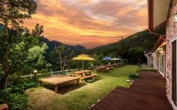 Youngwal cloud garden