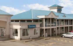 Travelodge by Wyndham Langley City