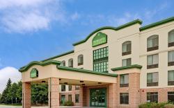 Wingate by Wyndham Fargo