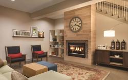 Country Inn & Suites by Radisson, West Bend, WI