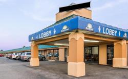 Days Inn by Wyndham Dickson