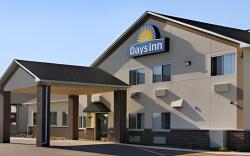 Reston Inn & Suites