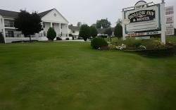 Hollow Inn and Motel