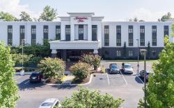 Hampton Inn White House