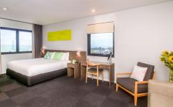 ibis Styles The Entrance