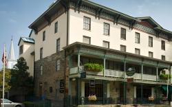 Lambertville House