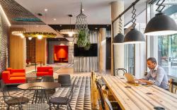 ibis Barcelona Pza Glories 22