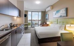 Mercure Melbourne Caroline Springs