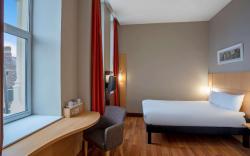 ibis Belfast Queens Quarter