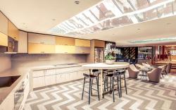Mercure Paris Arc de Triomphe Etoile Hotel