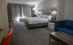 Holiday Inn Express Pembroke By IHG