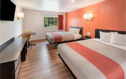 Motel 6 Rossford, OH