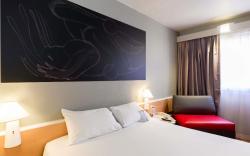 ibis Granada