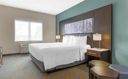 Best Western Plus Isanti