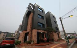 Boryeong Raon Pension