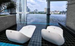Luxury Studio  1 @ Twin Galaxy To Larkin 15min