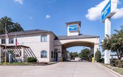Motel 6 Tyler, TX