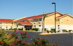 Rodeway Inn & Suites Jacksonville near Camp Lejeune