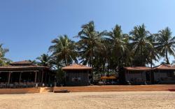 Dunhill Beach Resort