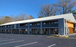 Super 8 by Wyndham Newport News