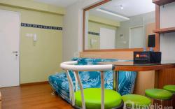 Beautiful 2BR Green Bay Apartment By Travelio