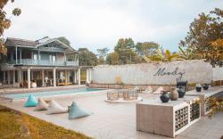 Villa Holy - travelholic in behind nature