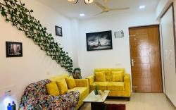 The Royal Square  ★★★★★ near India Expo Mart