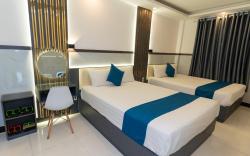 PRINCE HOTEL