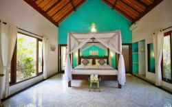 KIRANA HOMESTAY (BREEZE BUNGALOW)