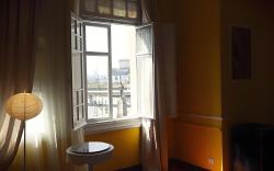 Tahrir Plaza Suites