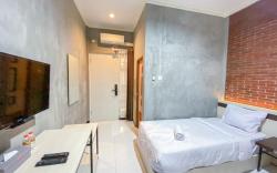 RedDoorz Syariah @ Mitra Guest House.