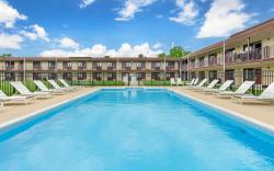 Red Roof Inn Staunton