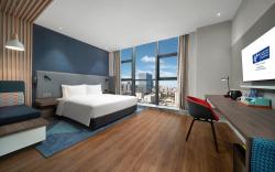 Holiday Inn Express Zhuhai Gongbei By IHG