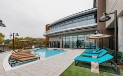 Hotel Indigo Columbus at Riverfront Place By IHG