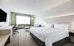 Holiday Inn Express & Suites Edmonton N - St. Albert By IHG
