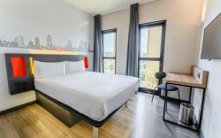 easyHotel Barcelona Fira