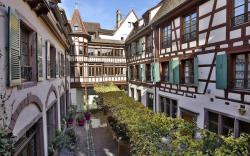 La Maison Des Tetes