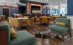 Courtyard by Marriott Memphis East/Galleria