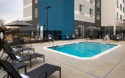 Fairfield Inn & Suites Charlotte University Research Park