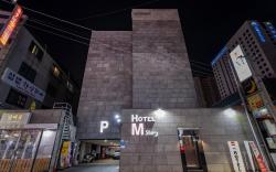 Hotel M story