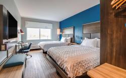 Tru by Hilton Clarksville