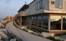 Lighthouse Inn - Two Rivers