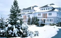 Water's Edge Resort & Spa