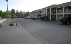 Edge Water Inn