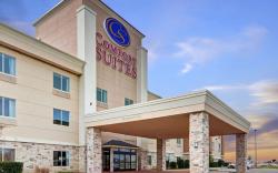 Quality Suites Near Cedar Creek Lake